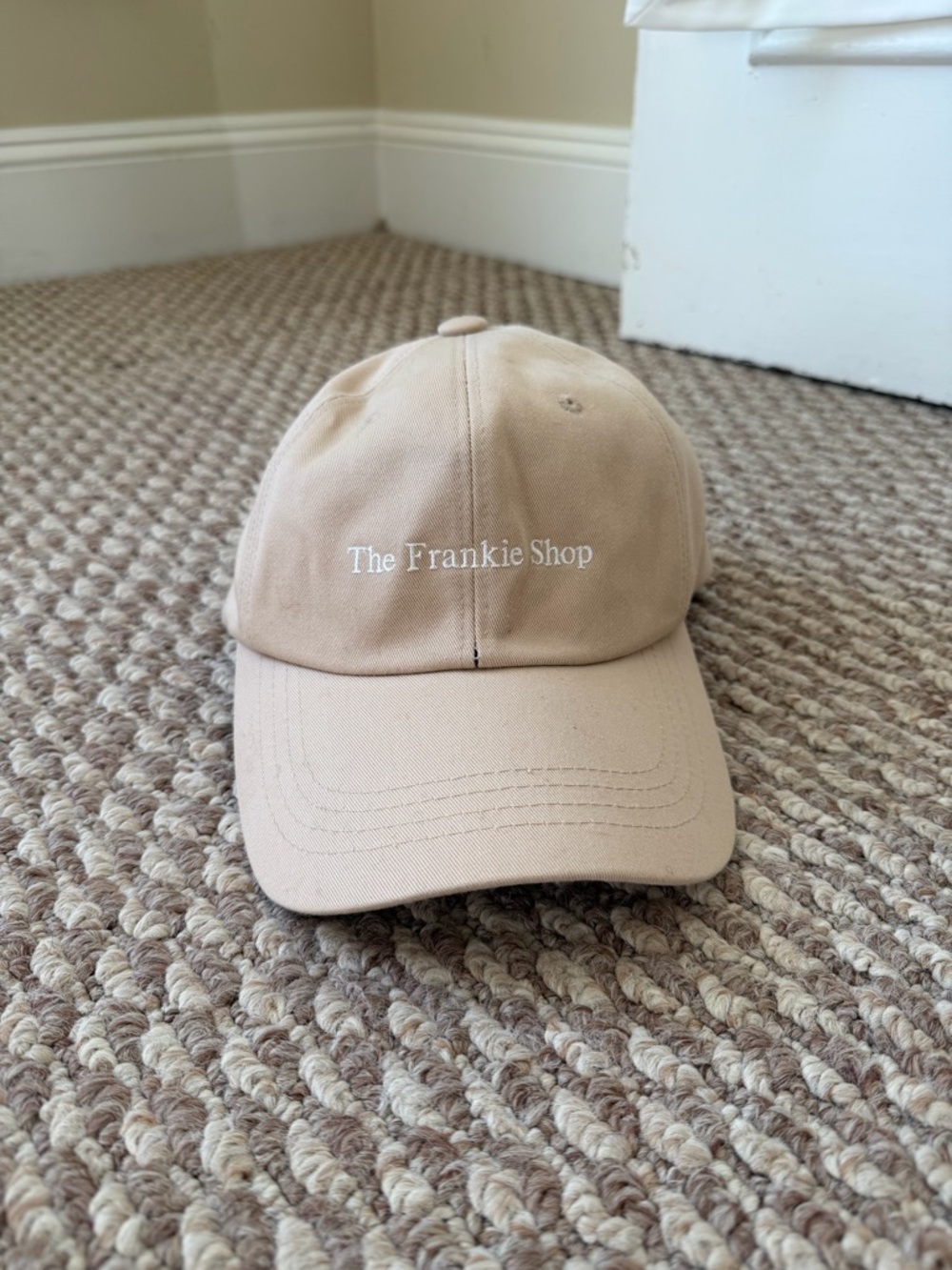 The Frankie Shop Beige Logo Baseball hat